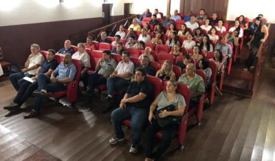 Na tarde de 15/10, em Rio Doce, prefeitos vinculados ao Consórcio Intermunicipal de Saúde/CISAMAPI  e ao Consórcio Intermunicipal Multissetorial do Vale do Piranga/CIMVALPI  debateram sobre controle regionalizado da população canina e felina. 