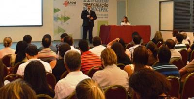 Seminário busca soluções para os problemas financeiros na administração pública municipal